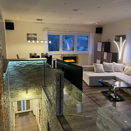 Villa Luxus - Zupko *